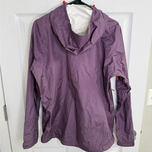 Patagonia Torrentshell Women’s rain Jacket H2 No Windbreaker size medium purple - Picture 11 of 11